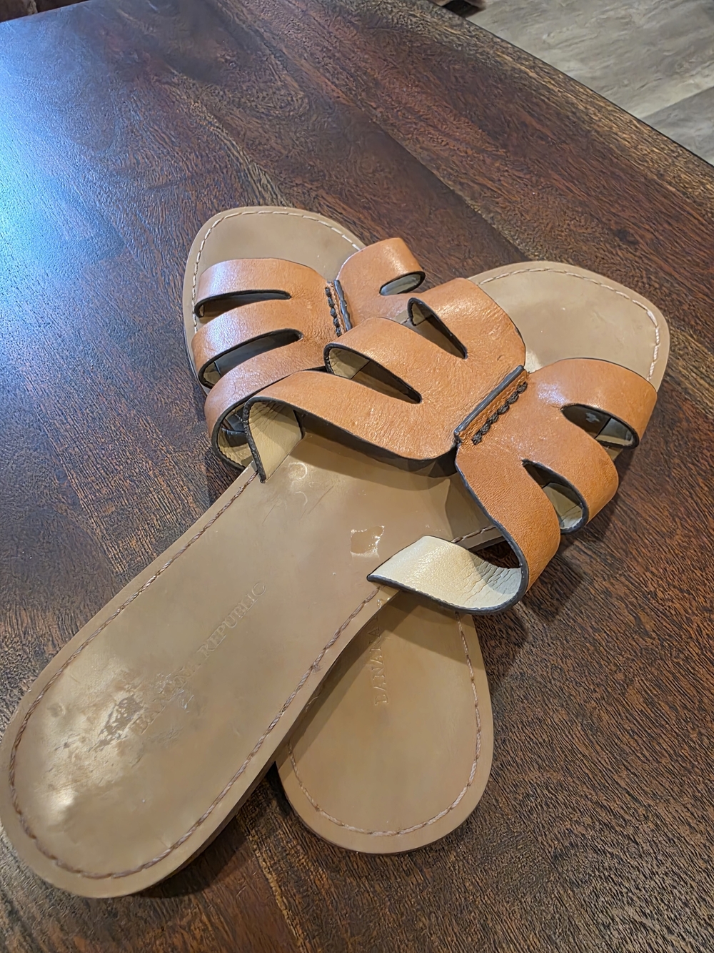 Banana Republic Tan Leather Slide Sandals